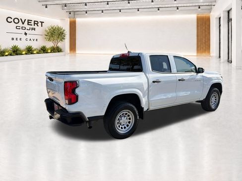Used 2024 Chevrolet Colorado W/T RWD image 11