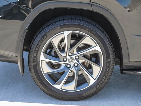 Used 2018 Lexus RX 350L Luxury w/ Accessory Package FWD image 11