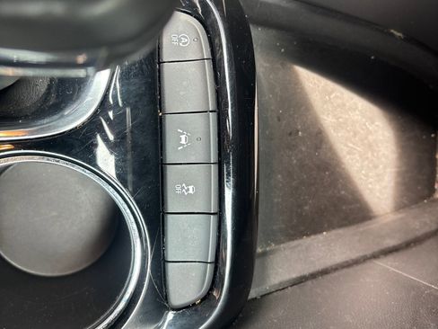 Used 2021 Buick Encore GX Preferred image 29