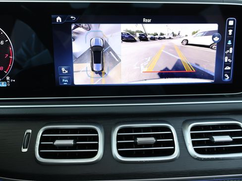 Certified 2024 Mercedes-Benz GLS 450 4MATIC image 39