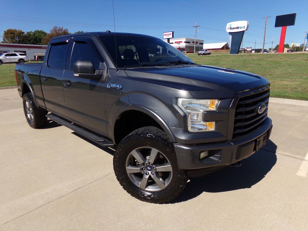 Used 2016 Ford F150 XLT w/ Equipment Group 301A Mid AWD/4WD image 12