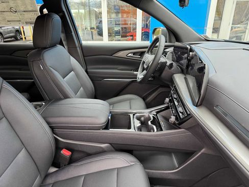 New 2026 Chevrolet Traverse LT image 40