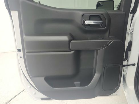 Certified 2026 Chevrolet Silverado 1500 Custom image 27