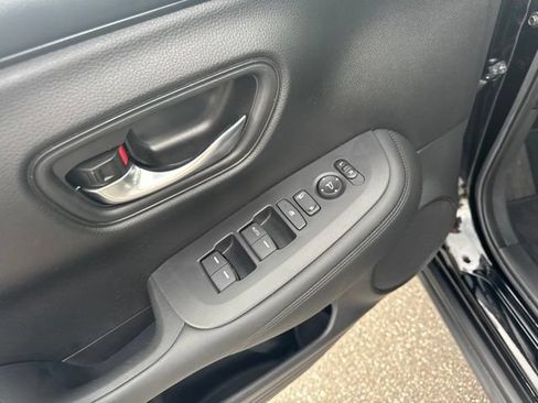 Used 2023 Honda HR-V LX image 22