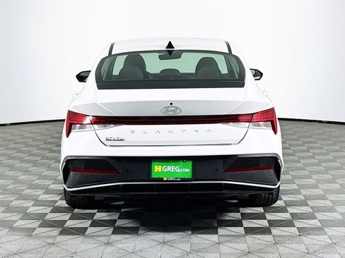 Used 2024 Hyundai Elantra Limited FWD image 7