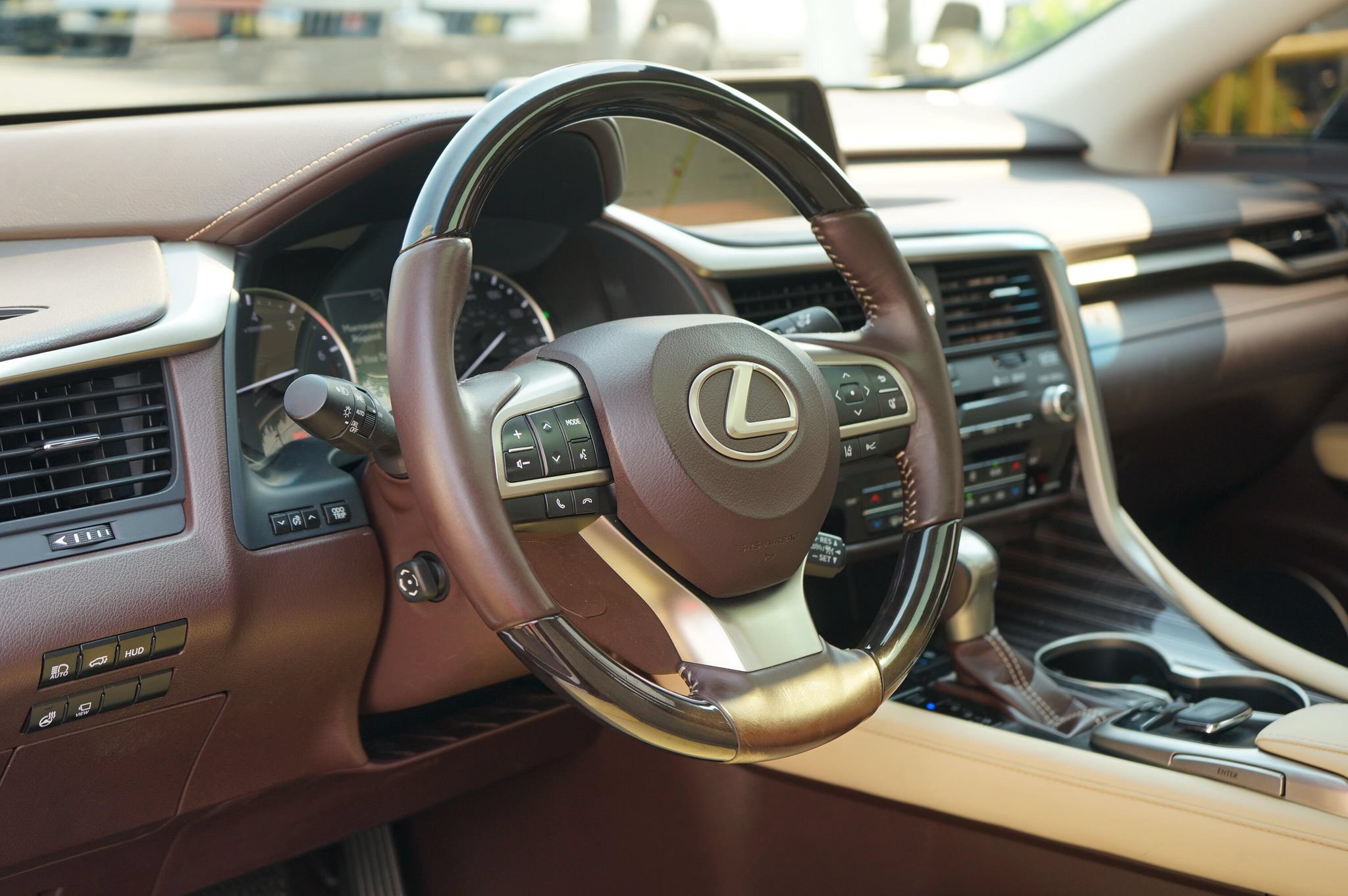 Used 2019 Lexus RX 350L Luxury w/ Accessory Package AWD/4WD image 13