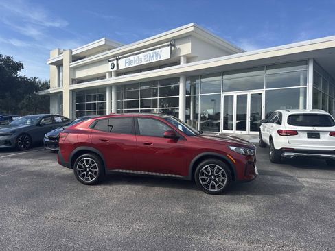 Used 2025 BMW X2 xDrive28i image 1