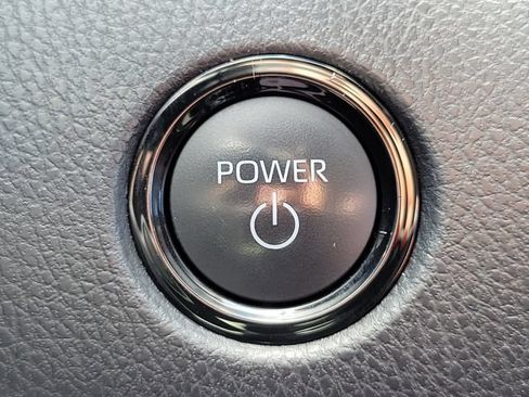 Used 2025 Toyota Camry LE FWD image 30