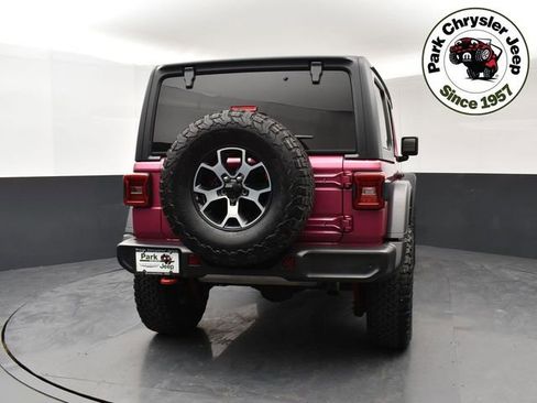 Used 2022 Jeep Wrangler Unlimited Rubicon w/ LED Lighting Group AWD/4WD image 5
