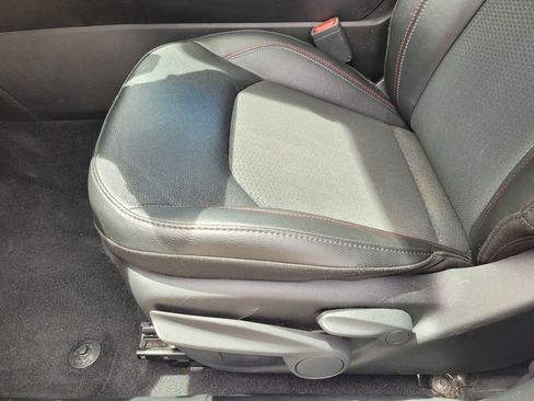 Used 2025 Jeep Compass Trailhawk image 16