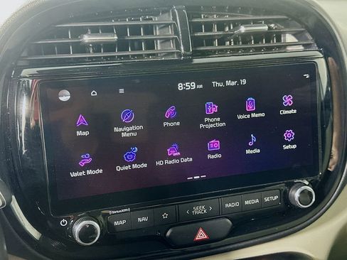 Used 2025 Kia Soul EX image 25