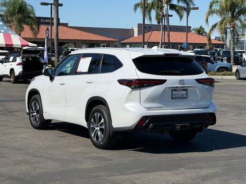 Used 2026 Toyota Highlander XLE AWD/4WD image 8