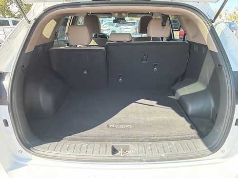 Used 2019 Hyundai Tucson SE image 11