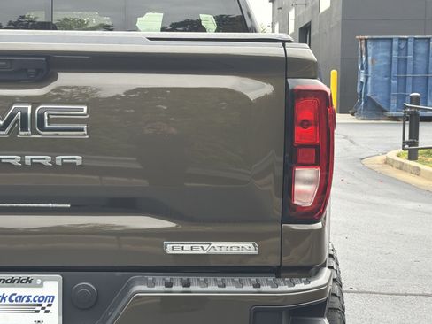 Used 2024 GMC Sierra 1500 Elevation w/ Preferred Package AWD/4WD image 23