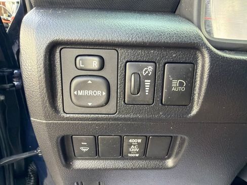 Used 2020 Toyota 4Runner Limited AWD/4WD image 25