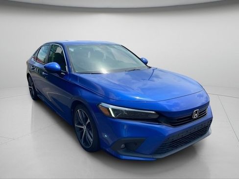 Used 2022 Honda Civic Touring image 5