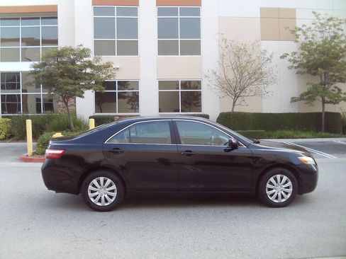 Used 2009 Toyota Camry LE image 23