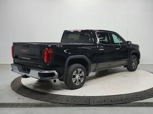 Used 2025 GMC Sierra 1500 SLT AWD/4WD image 7