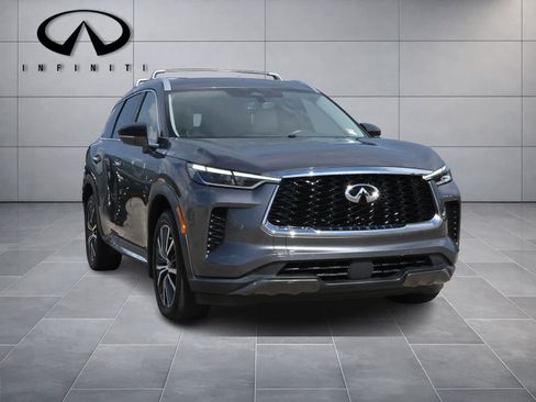 Certified 2023 INFINITI QX60 Sensory w/ Cargo Package FWD image 3