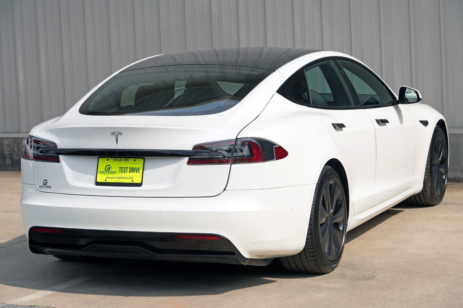 Used 2022 Tesla Model S AWD/4WD image 57