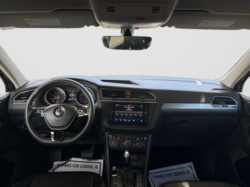 Used 2021 Volkswagen Tiguan SE AWD/4WD image 22