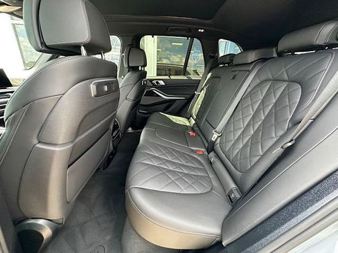 Used 2026 BMW X5 xDrive40i w/ M Sport Package AWD/4WD image 20