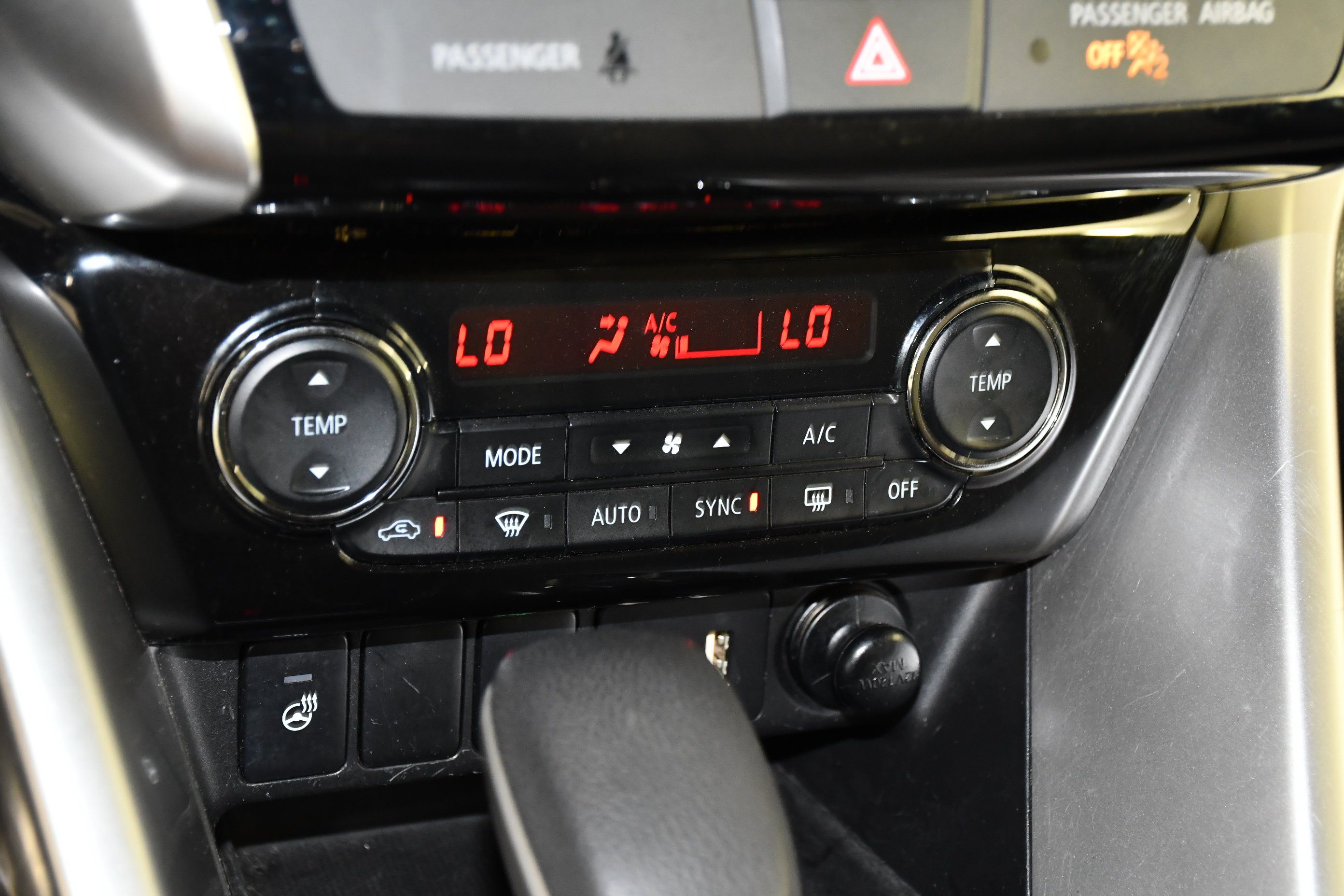 Used 2022 Mitsubishi Eclipse Cross SEL AWD/4WD image 28