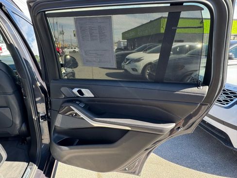 Used 2019 BMW X7 xDrive50i w/ M Sport Package image 26