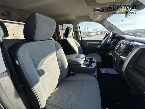 Used 2024 RAM 1500 Classic SLT image 20