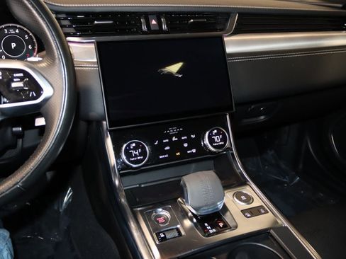 Used 2021 Jaguar XF R-Dynamic SE image 46