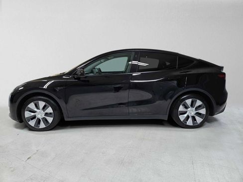 Used 2023 Tesla Model Y Long Range AWD/4WD image 6