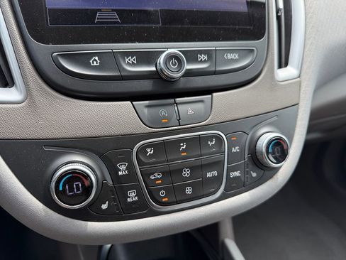 Used 2024 Chevrolet Malibu LT FWD image 35