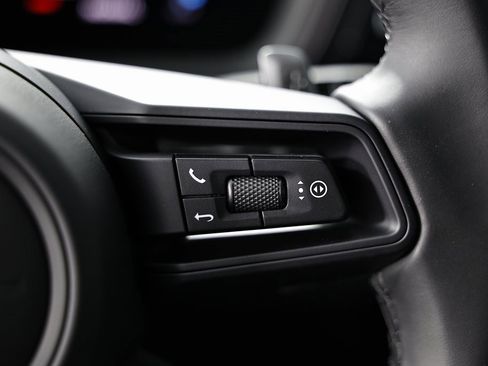 New 2026 Porsche Cayenne image 35