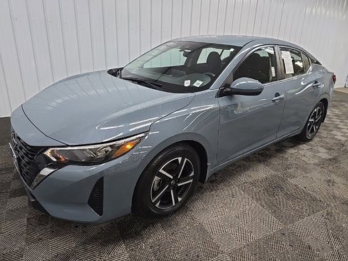 Used 2025 Nissan Sentra SV w/ All-Weather Package image 8