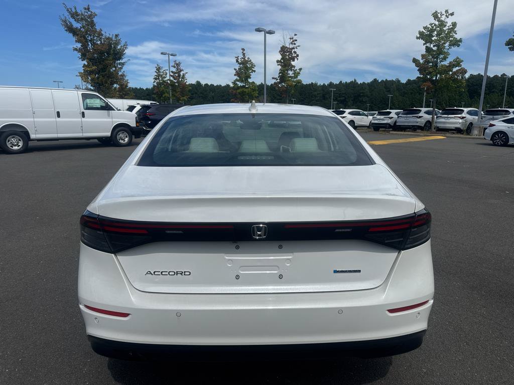 New 2026 Honda Accord Hybrid EX-L image 6