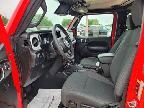 Used 2025 Jeep Wrangler Unlimited Sport S 4xe AWD/4WD image 23
