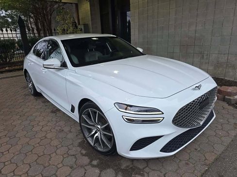 Used 2023 Genesis G70 2.0T AWD/4WD image 4