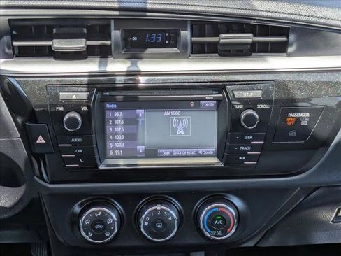 Used 2016 Toyota Corolla L FWD image 14