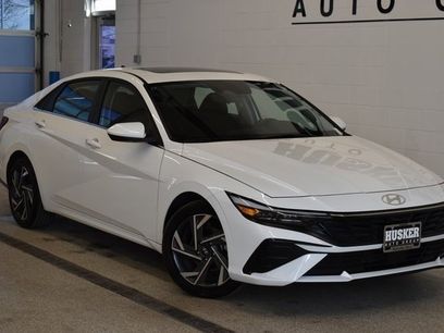 Used 2025 Hyundai Elantra SEL