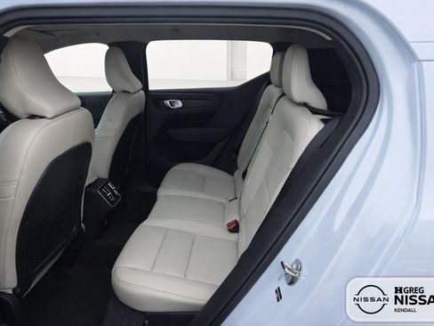 Used 2026 Volvo XC40 B5 Plus AWD/4WD image 13