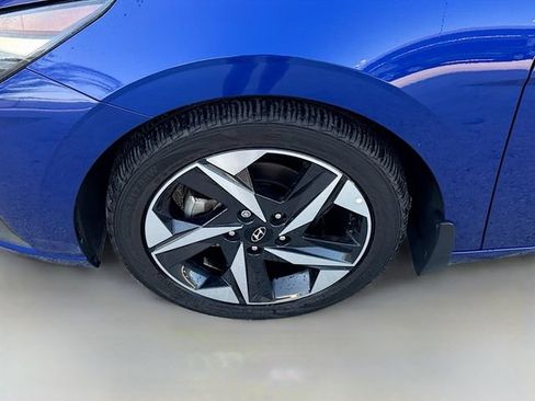 Used 2023 Hyundai Elantra Limited FWD image 33