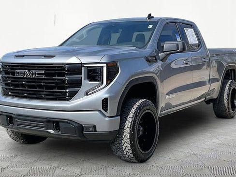 Used 2023 GMC Sierra 1500 Elevation image 3