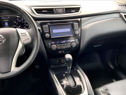 Used 2016 Nissan Rogue SL FWD image 7