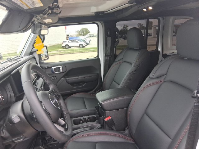 Used 2026 Jeep Wrangler Unlimited Rubicon AWD/4WD image 19