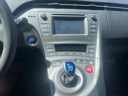 Used 2013 Toyota Prius Two FWD image 18