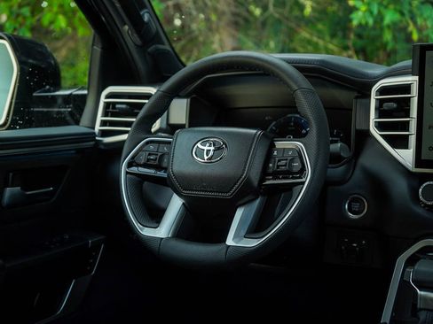 New 2024 Toyota Tundra Platinum AWD/4WD image 14
