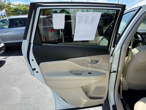 Used 2019 Nissan Murano SL w/ SL Technology Package AWD/4WD image 16