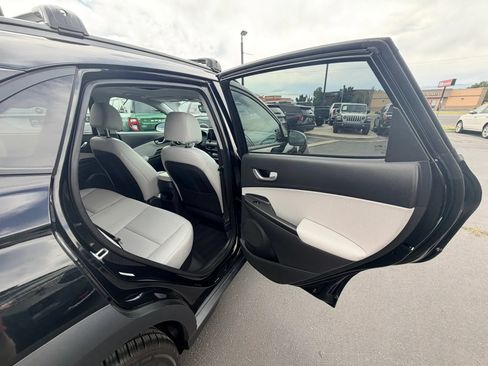 Used 2023 Hyundai Kona Limited AWD/4WD image 23