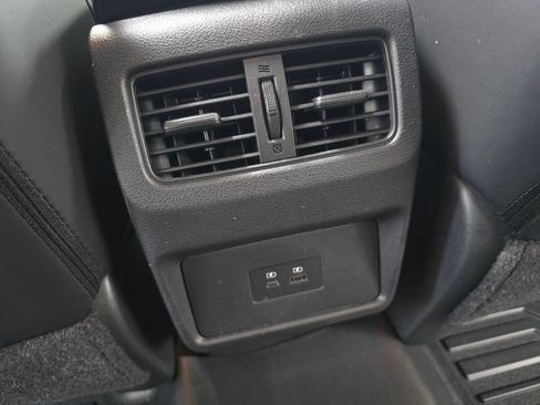 Used 2023 Nissan Rogue SV w/ SV Premium B Package image 37