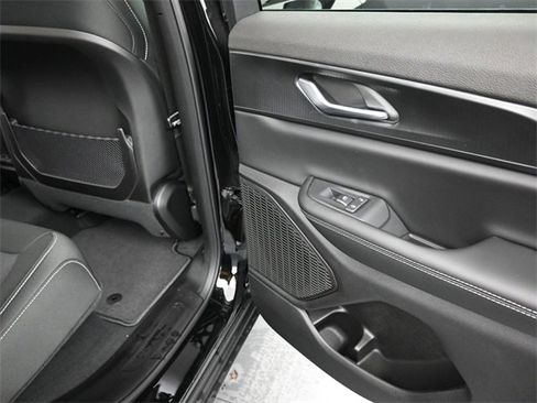 New 2025 Jeep Grand Cherokee Laredo image 20